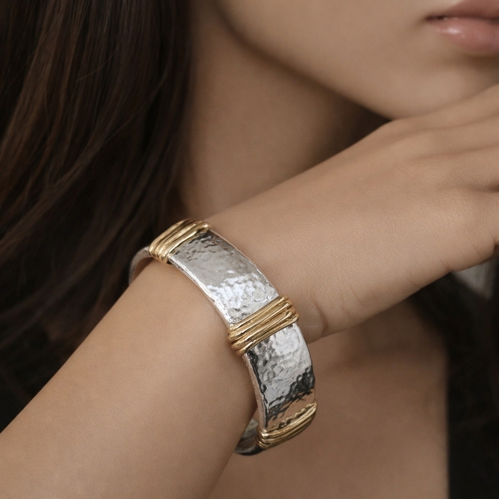 Elegant Dual tone Hammered Strechy Bracelet - Women's Fashion Jewelry